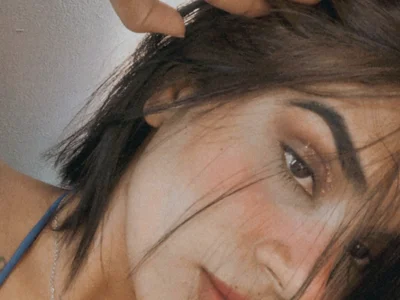 Renata_222 live cam video preview