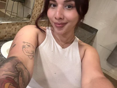 LucyMartelli Average webcam from Venezuela